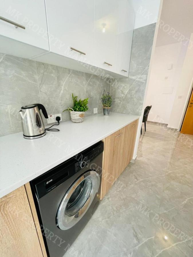 Coastal Getaway Apartment Ларнака Екстериор снимка