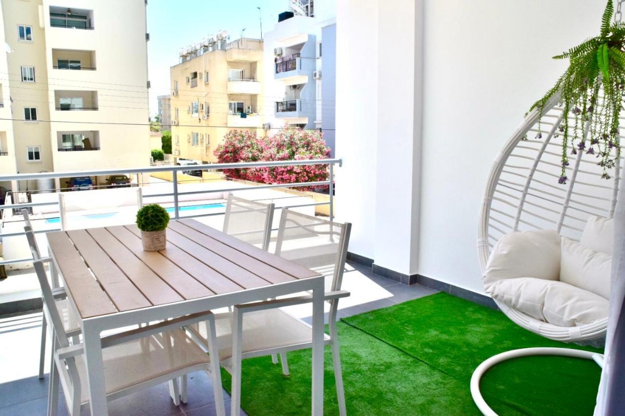 Coastal Getaway Apartment Ларнака Екстериор снимка