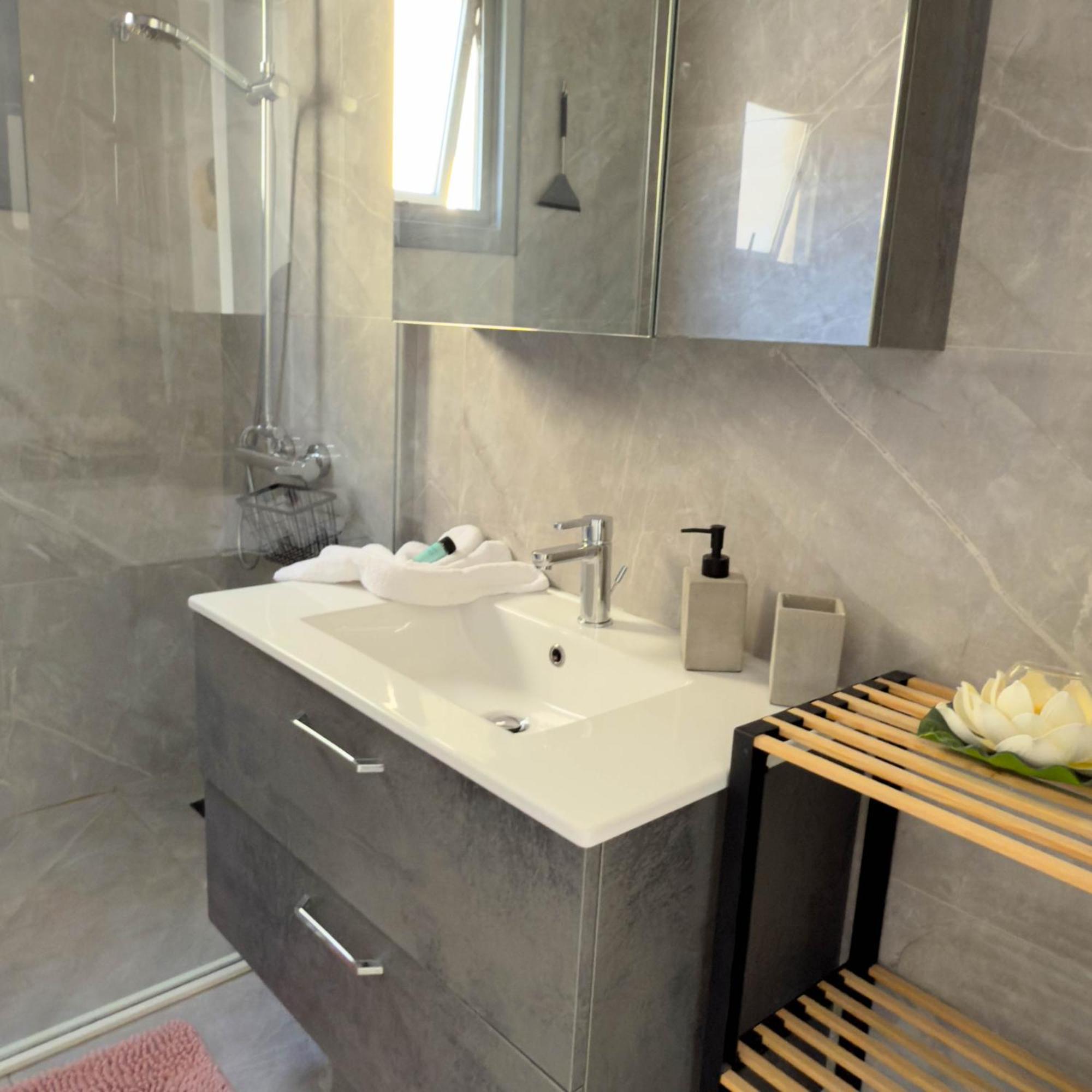 Coastal Getaway Apartment Ларнака Екстериор снимка