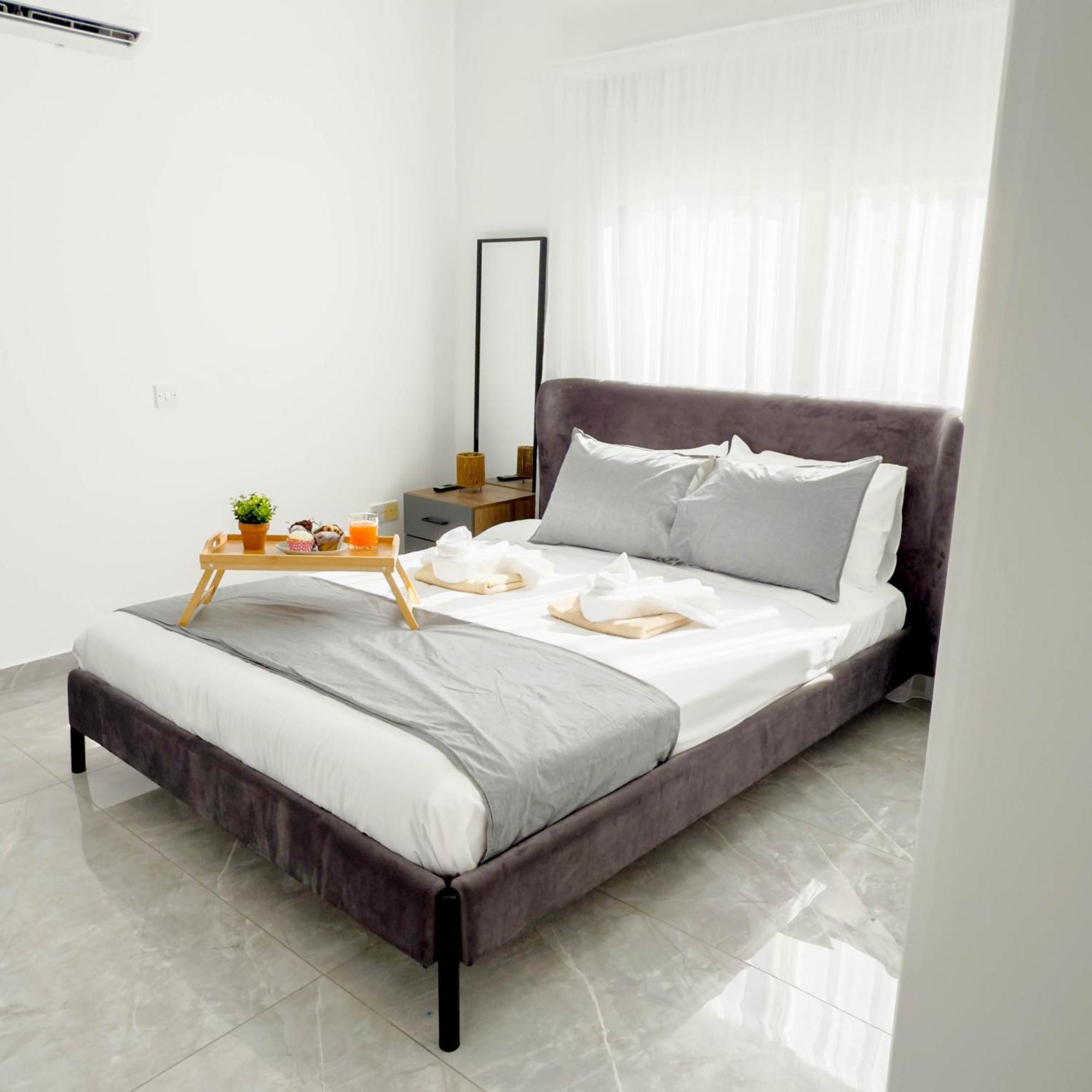 Coastal Getaway Apartment Ларнака Екстериор снимка