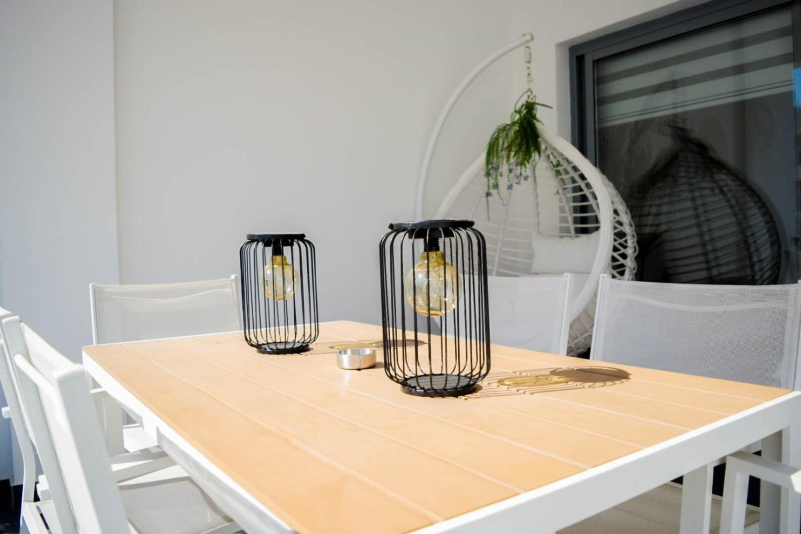 Coastal Getaway Apartment Ларнака Екстериор снимка